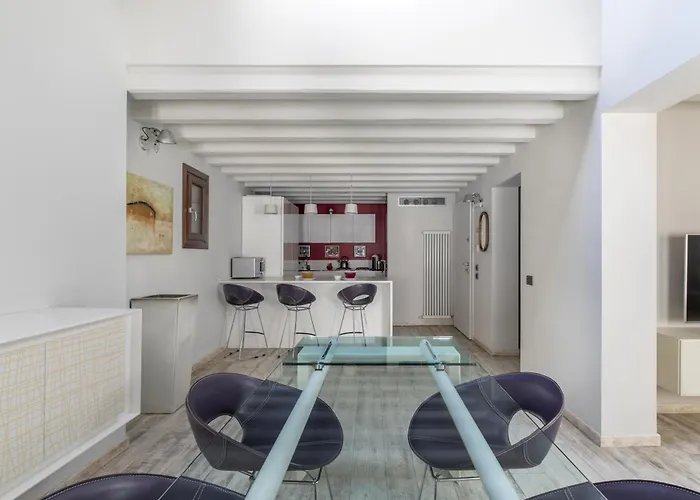 Old Town Nest By Welchome Appartement *