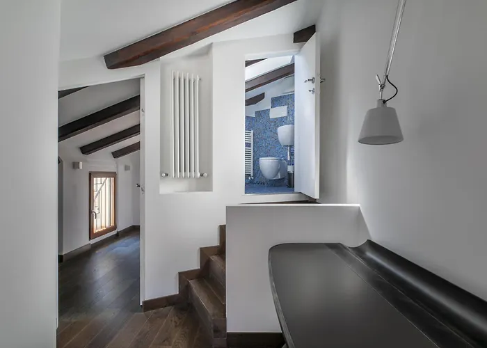 Old Town Nest By Welchome Lägenhet Treviso