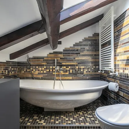 Old Town Nest By Welchome Treviso