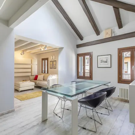 Apartment Old Town Nest By Welchome
